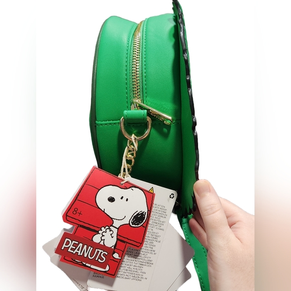 Loungefly Peanuts Snoopy Wreath Light Up Crossbody - Picture 8 of 8